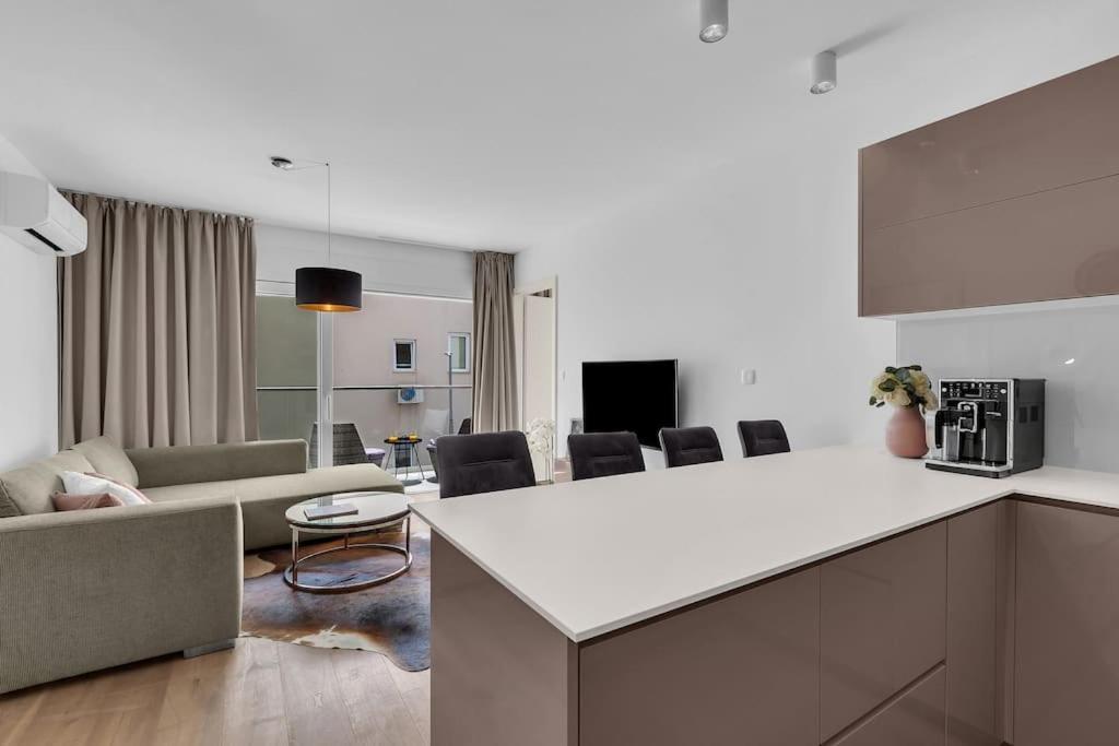 Apartment Dals - Makarska Exklusiv Tučepi Buitenkant foto