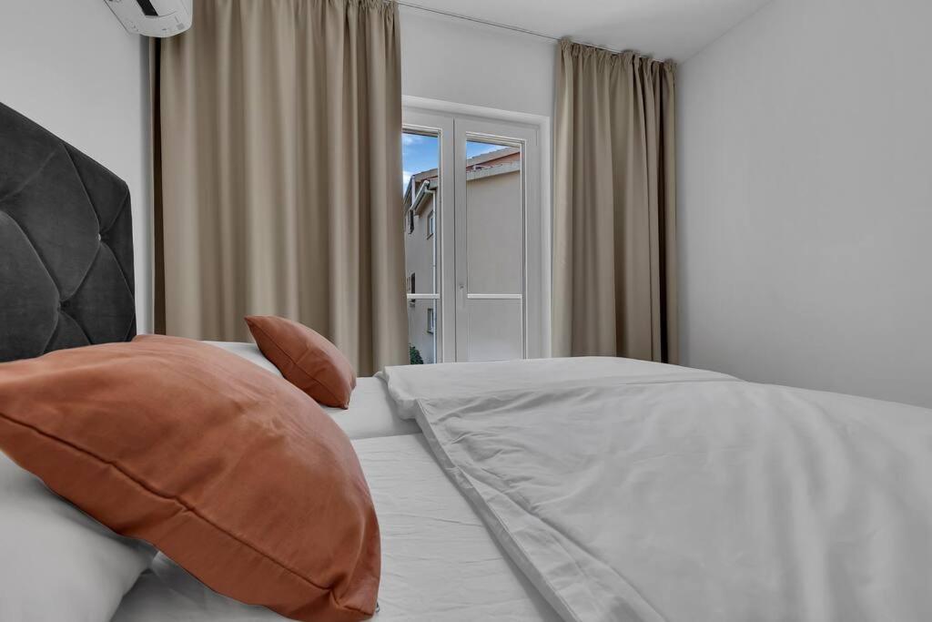 Apartment Dals - Makarska Exklusiv Tučepi Buitenkant foto